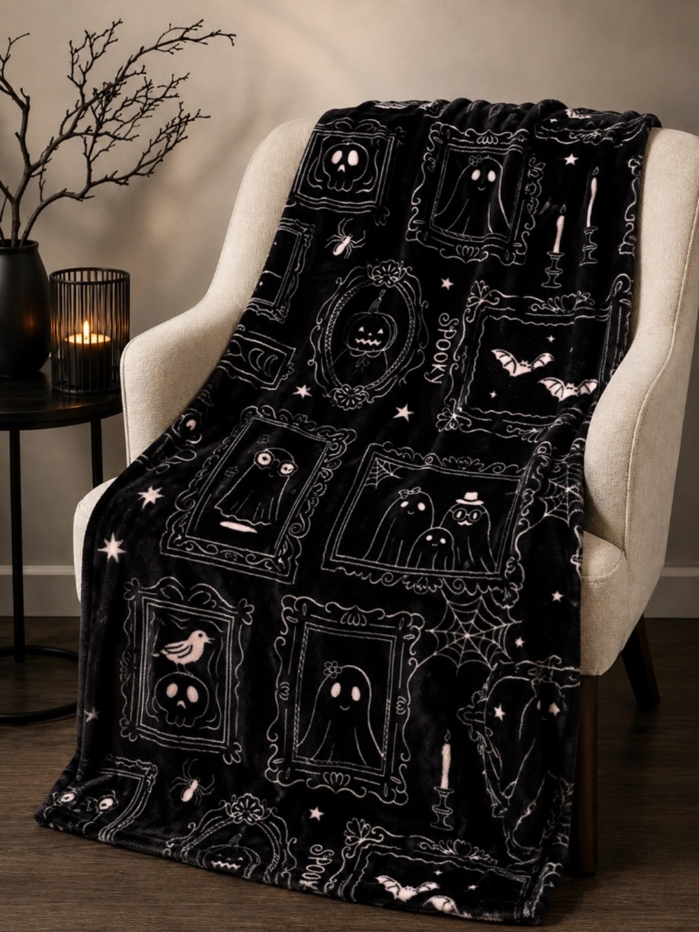Betsey Johnson Ghost Family Portrait Plush Throw Blanket Halloween 50x70 NEW